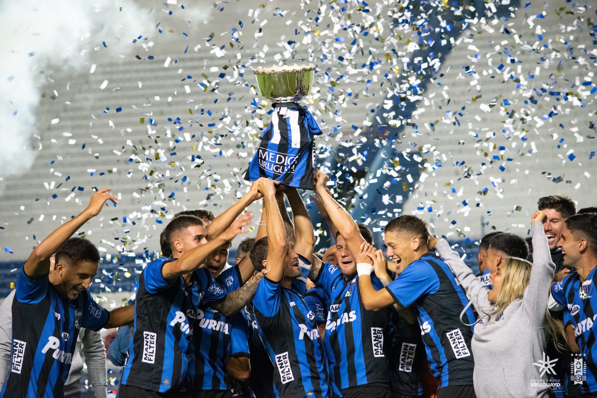 Liverpool es campeón del Torneo Clausura del fútbol en Uruguay, gracias al  empate de sus escoltas