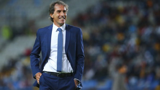 El entrenador que sonaba para dirigir a Uruguay y que ahora está